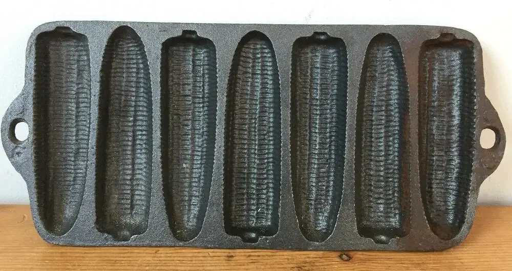 Vtg Cast Iron Corn Shaped Corn Bread Stick 7 Slot Pan Primitive Kitchen 12